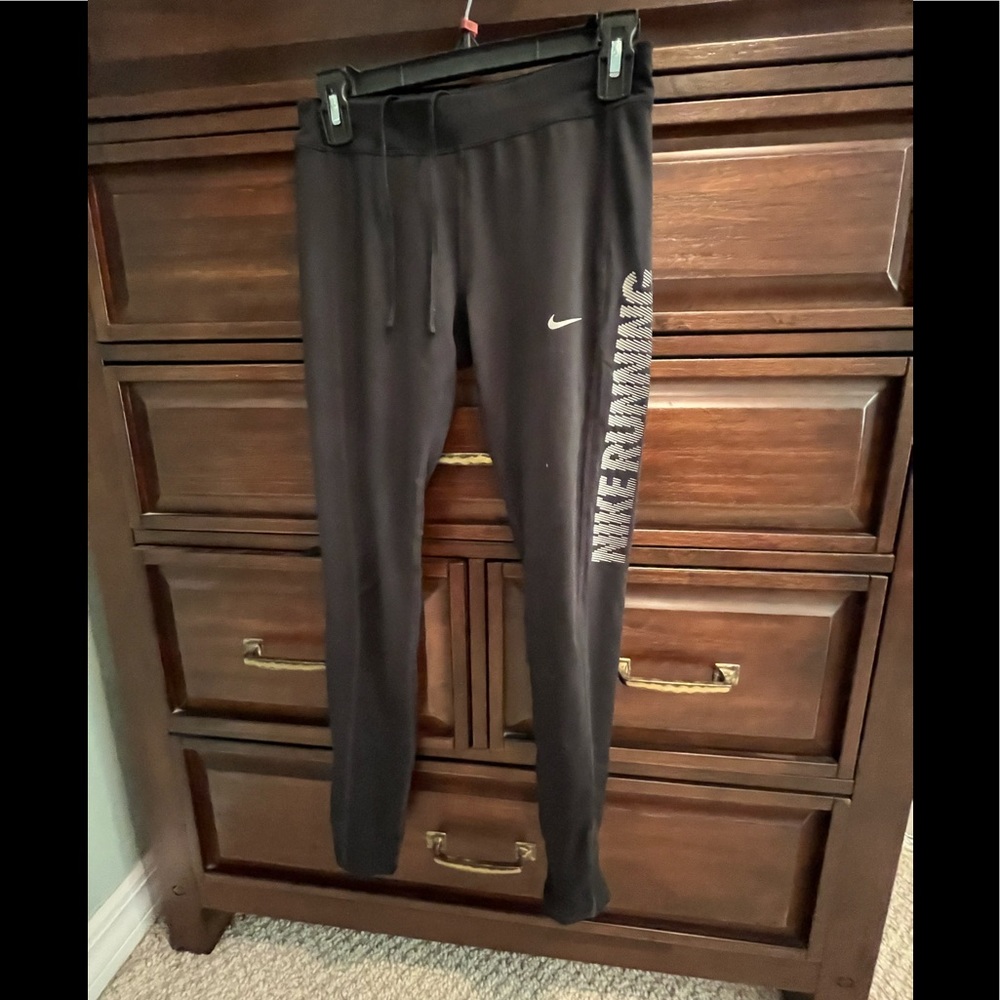 NIKE dry fit womens size small running pants 92% poly and 8% spandex